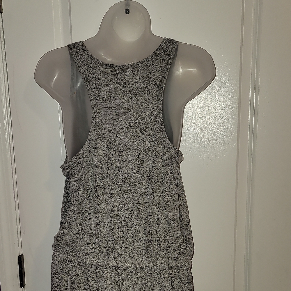 Old Navy Gray Jumpsuit with Scoop Neckline and Tapered Legs - Picture 9 of 9